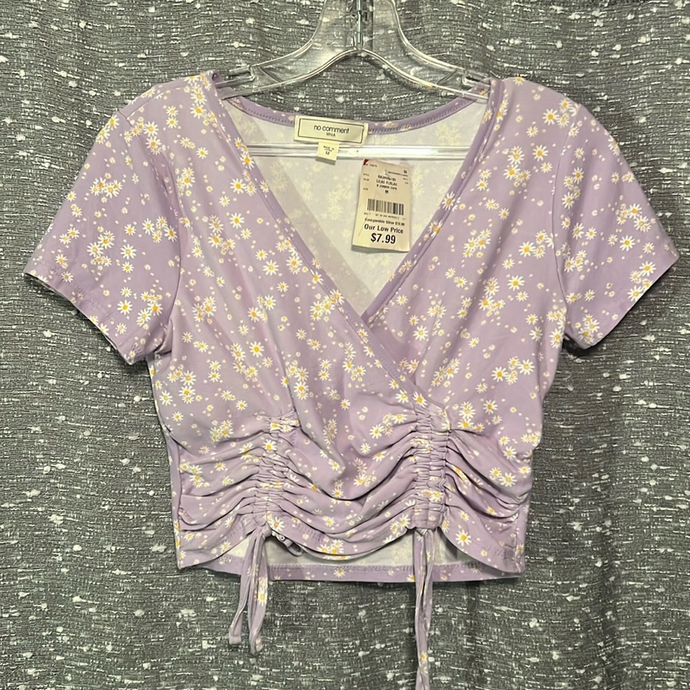 Women’s purple floral crop top size medium